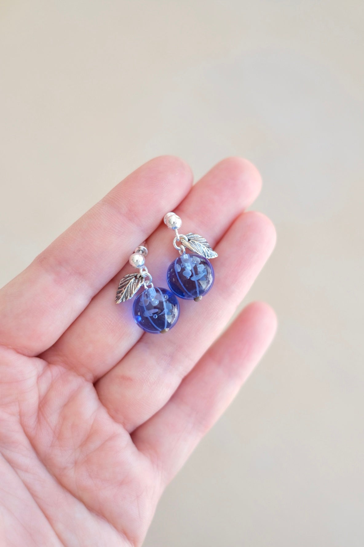 Sample Sale Blue forest berry