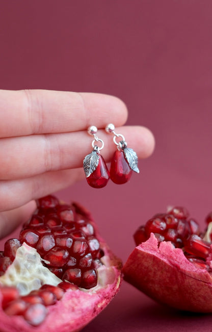 Murano glass pomegranate seed silver stud earrings