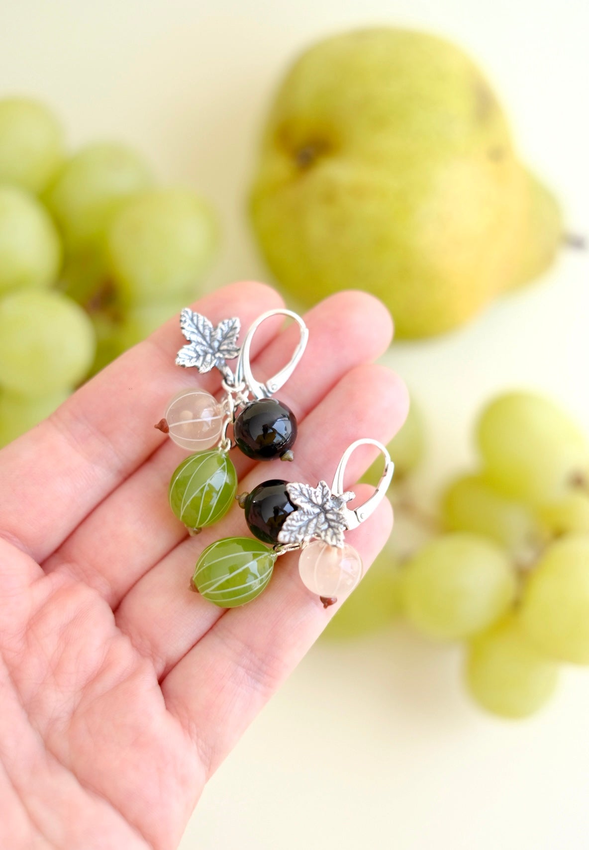 Murano glass currant and gooseberry glass earrings