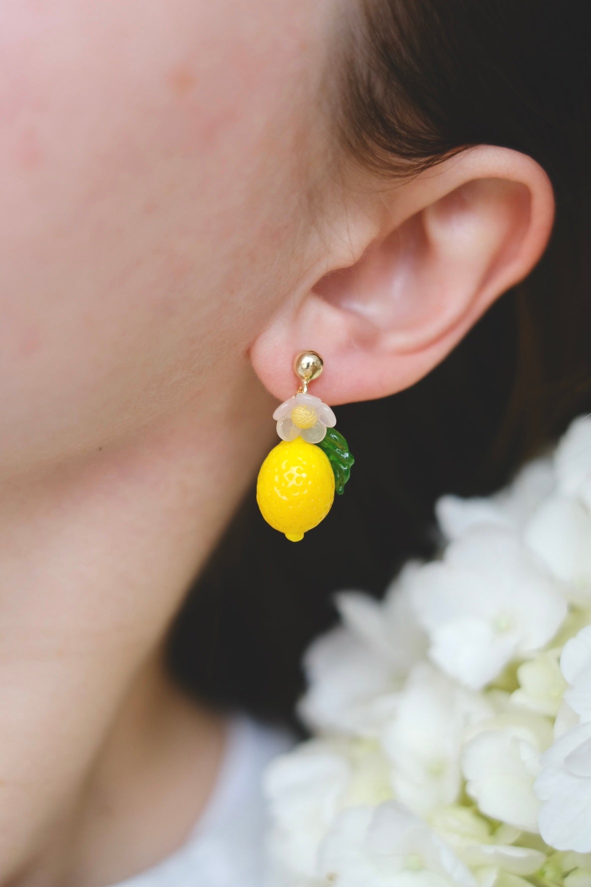 Murano glass lemon stud earrings