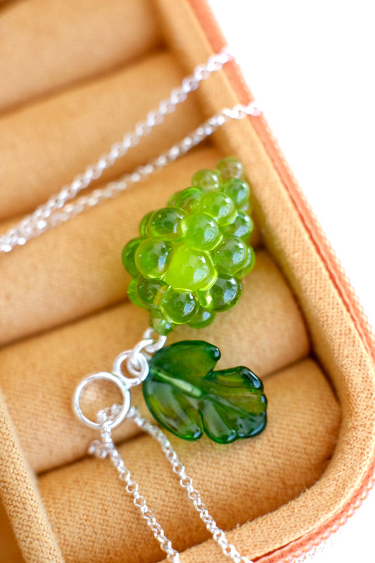 Green grape murano glass pendant