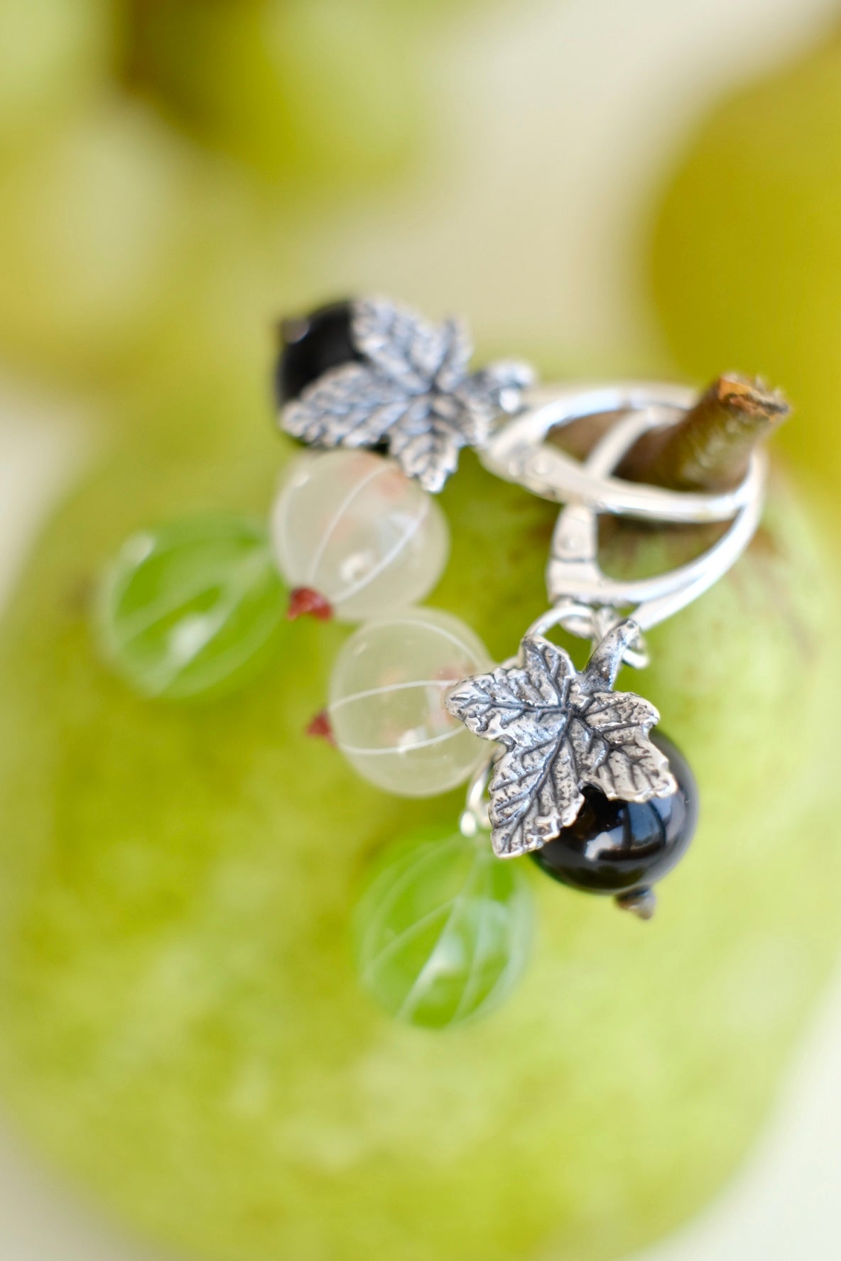 Murano glass currant and gooseberry glass earrings