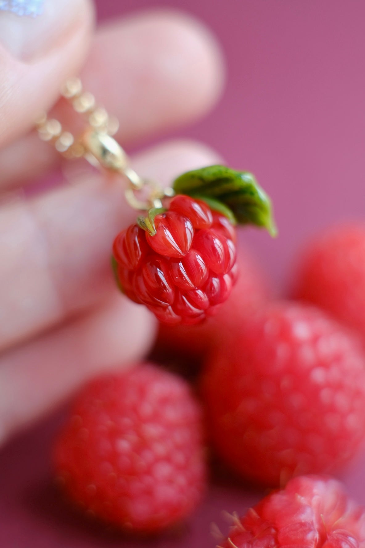 Murano glass glass raspberry pendant