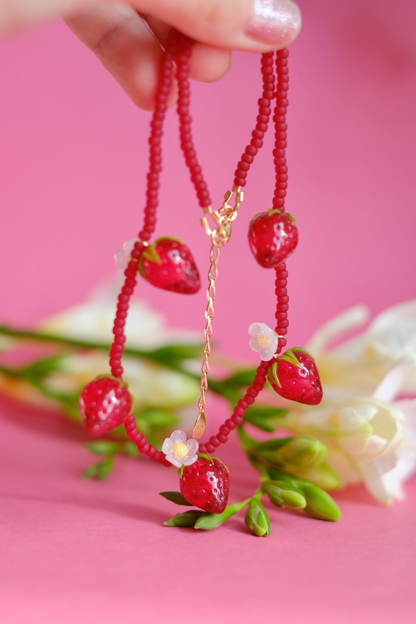 Murano glass strawberry beaded necklace