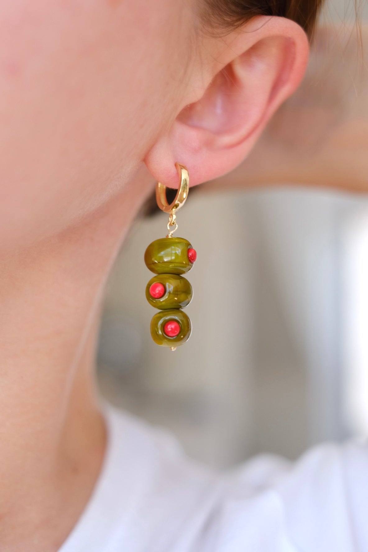Murano glass coctail olive hoop earrings