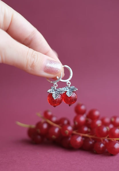 Murano glass red currant glass hoop earrings